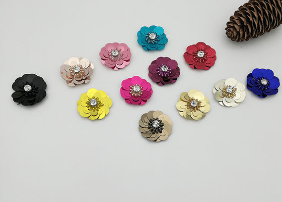 China Sequins Floral Embroidery Patches 100% Polyester Material Different Color / Sizes supplier