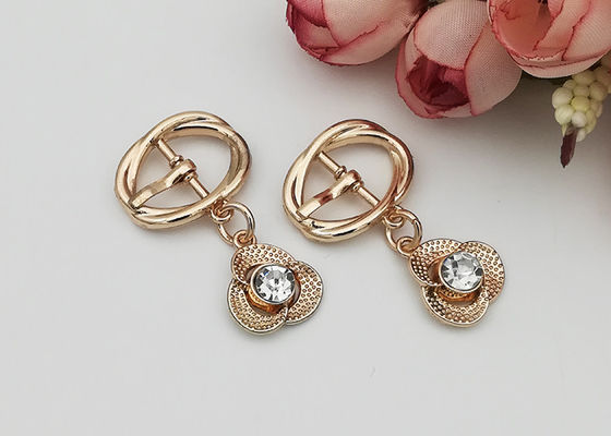 China LHZ1202 Gold Shoe Strap Metal Shoe Buckles With Flower , Abrasion Resistance supplier