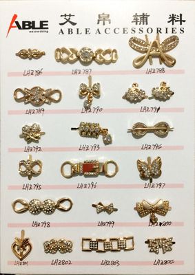 China Customize Fashion Metal Shoes Buckles Chain Decorative Multi Shape Alloy supplier